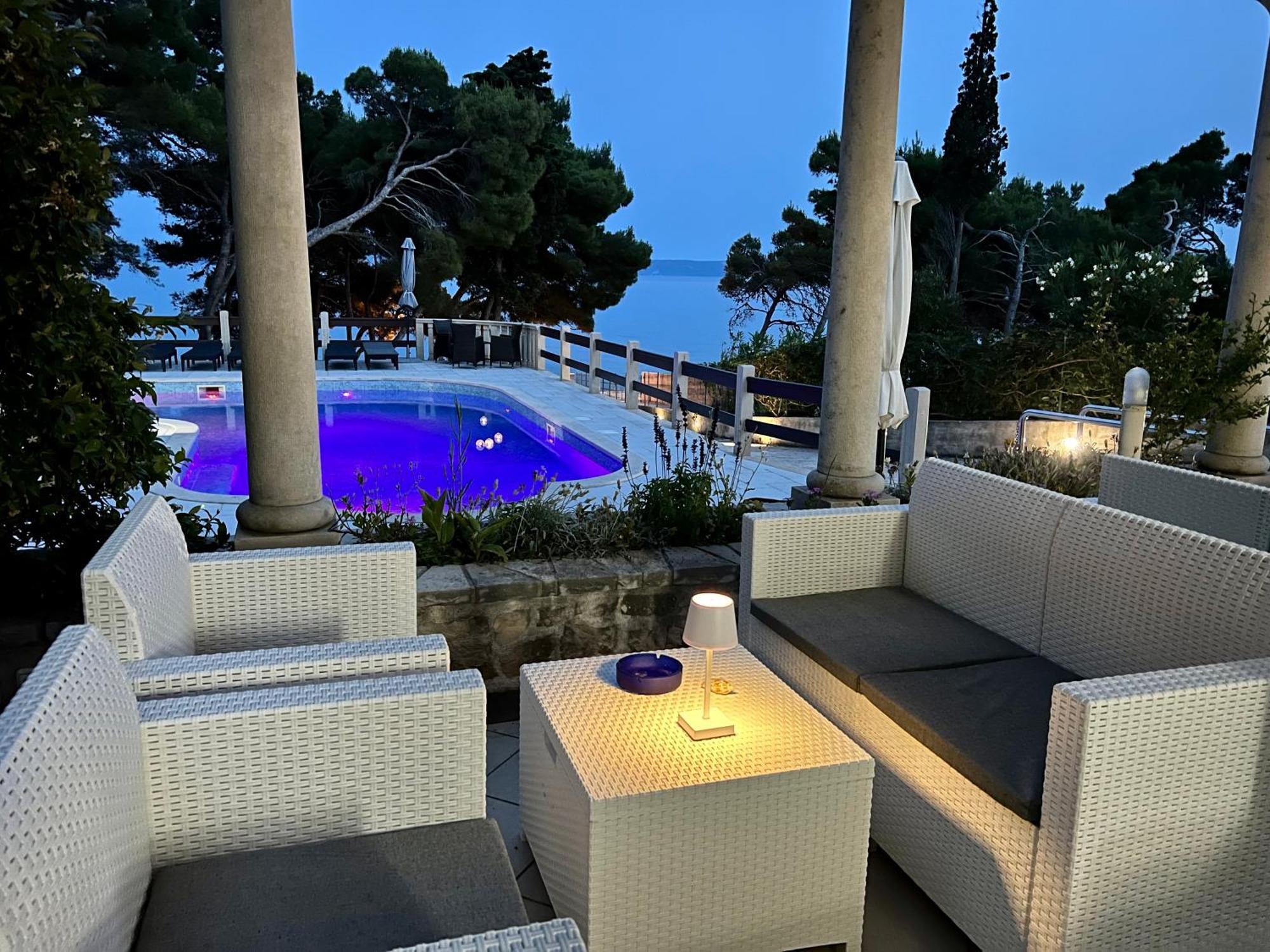 סומרטין Vila Vera Seafront Apartments מראה חיצוני תמונה