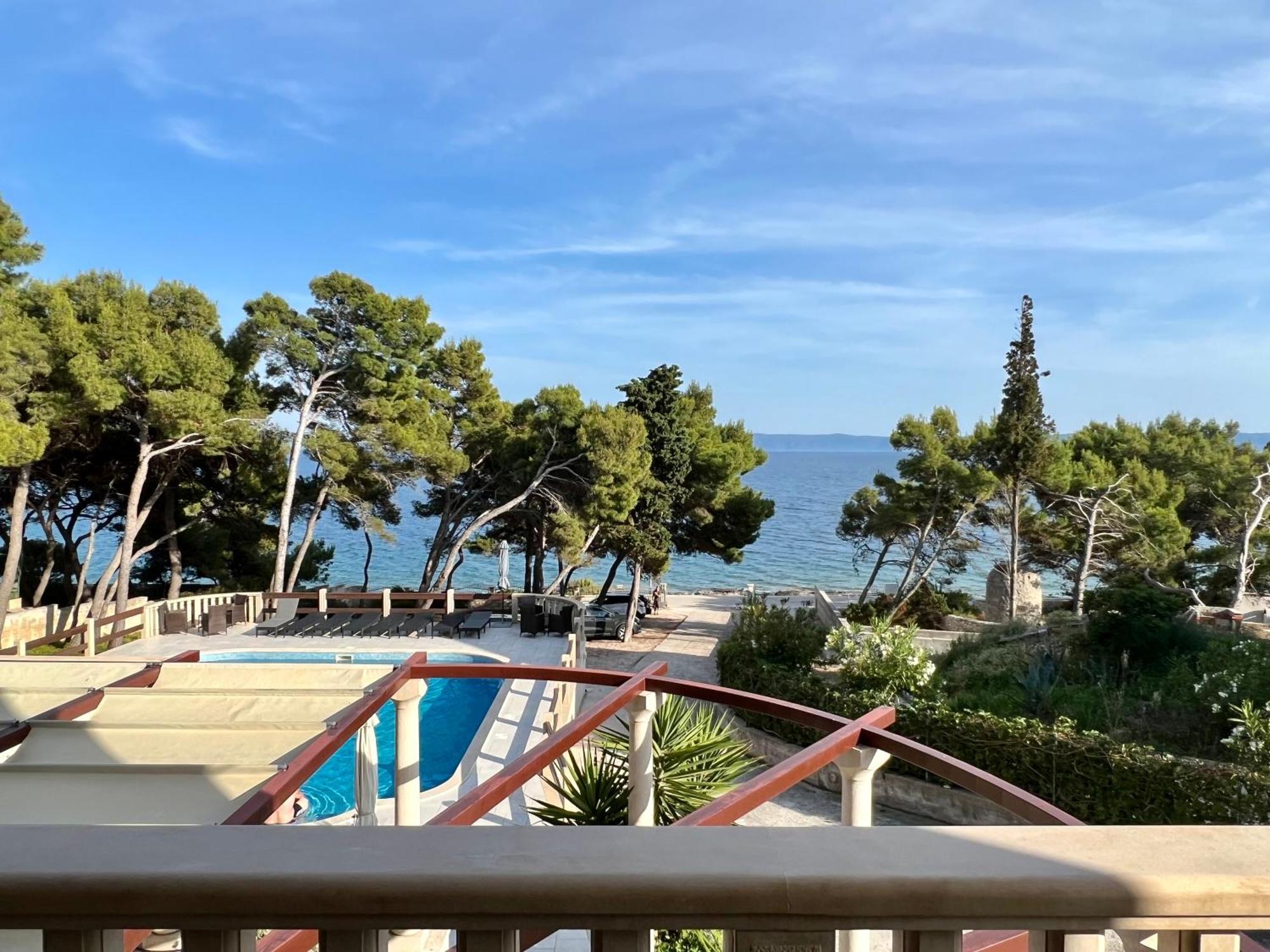 סומרטין Vila Vera Seafront Apartments מראה חיצוני תמונה