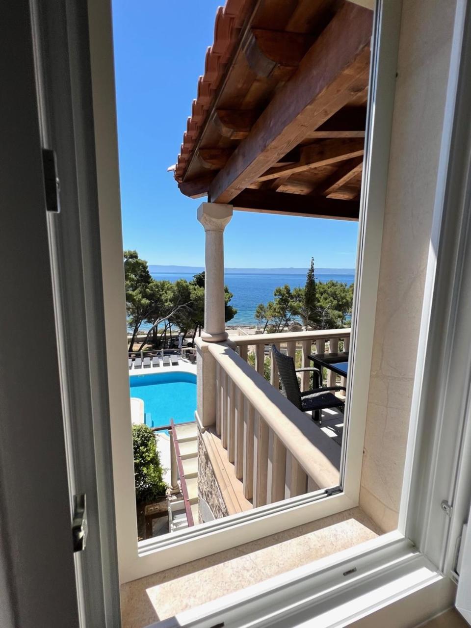 סומרטין Vila Vera Seafront Apartments מראה חיצוני תמונה