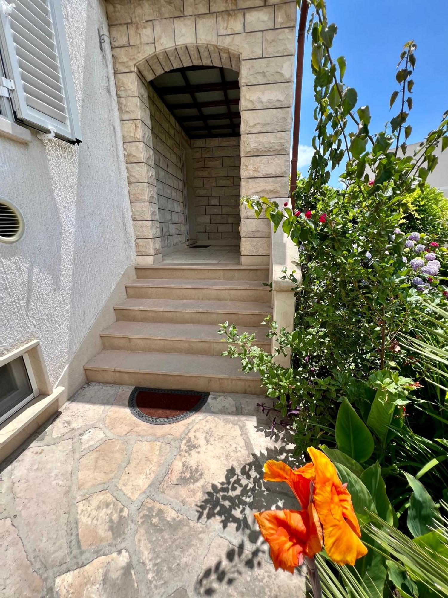 סומרטין Vila Vera Seafront Apartments מראה חיצוני תמונה