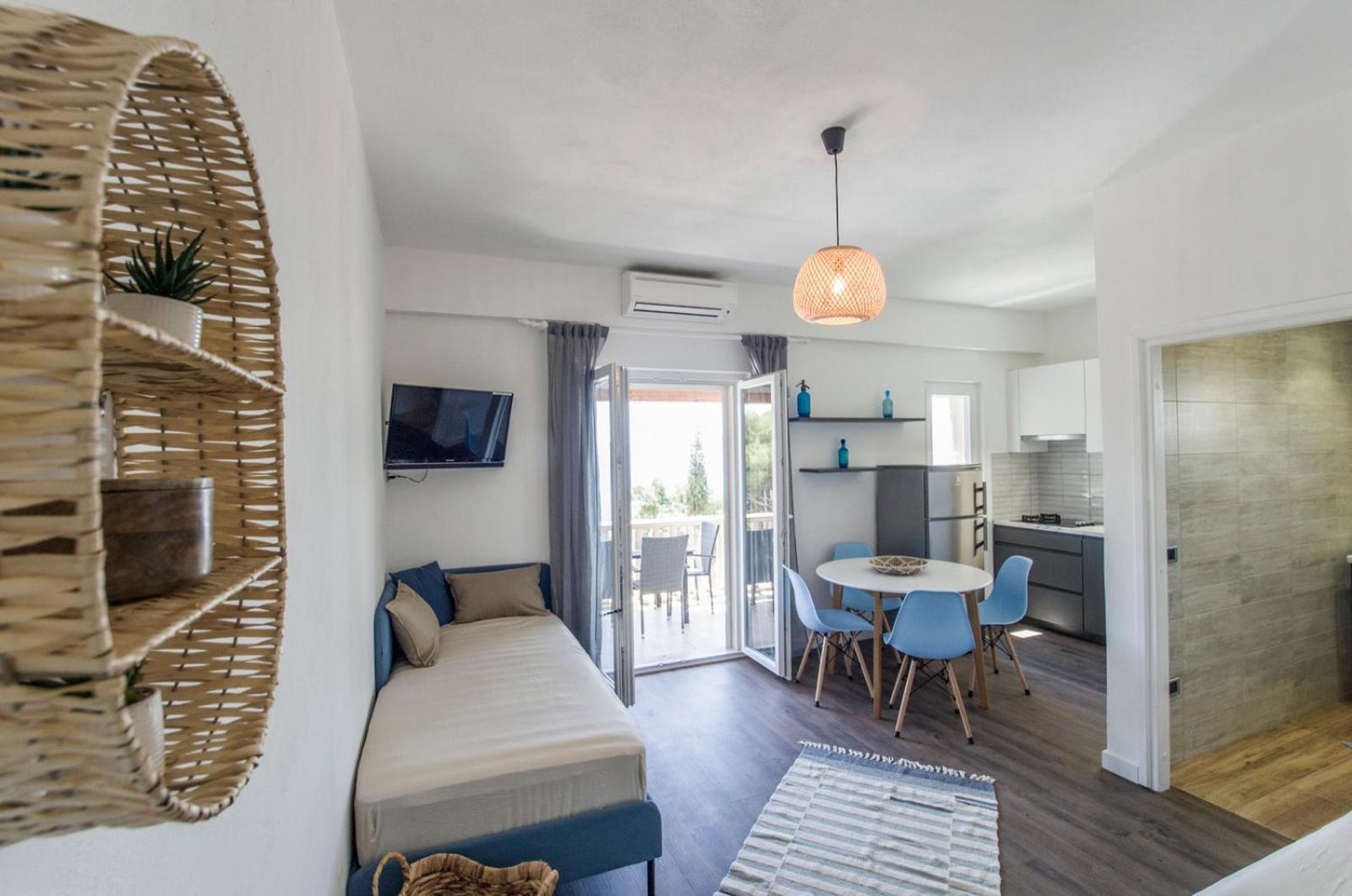 סומרטין Vila Vera Seafront Apartments מראה חיצוני תמונה